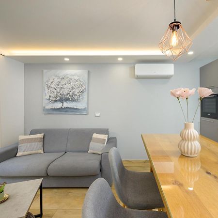 Lavanda Maslina - New Luxury Apartments プーラ エクステリア 写真