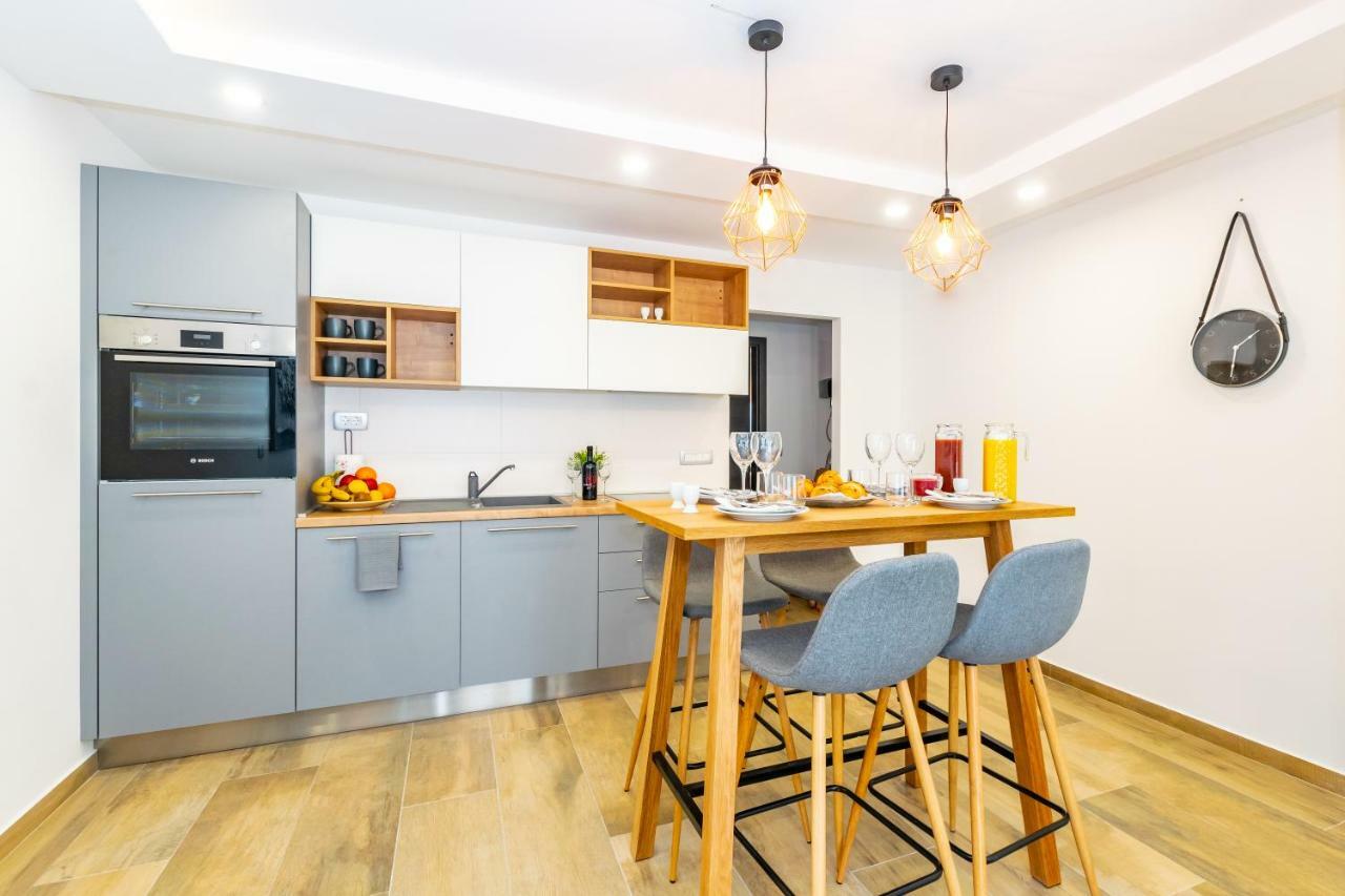 Lavanda Maslina - New Luxury Apartments プーラ エクステリア 写真