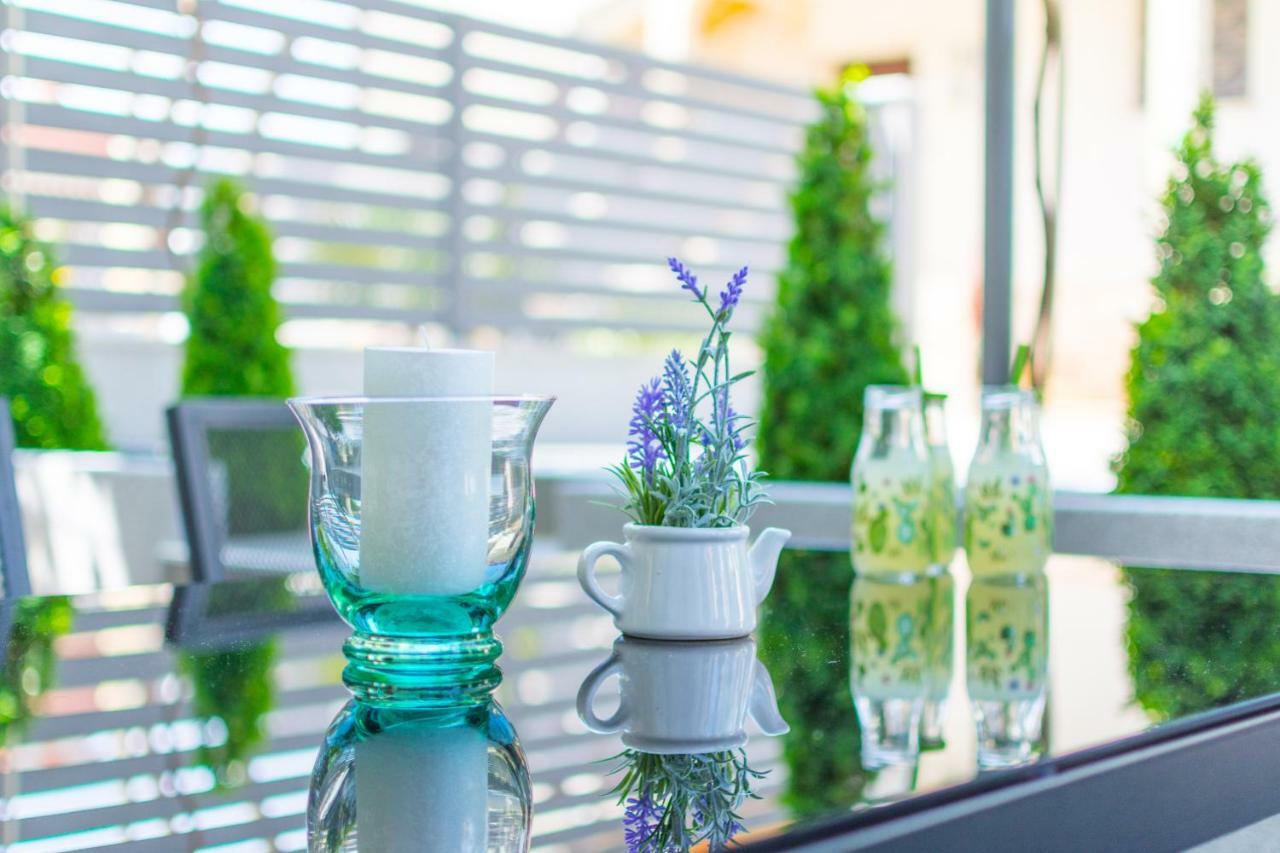 Lavanda Maslina - New Luxury Apartments プーラ エクステリア 写真